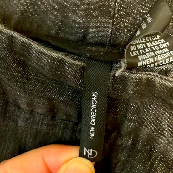 New Direction Women’s Jeans - Picture 3 of 7